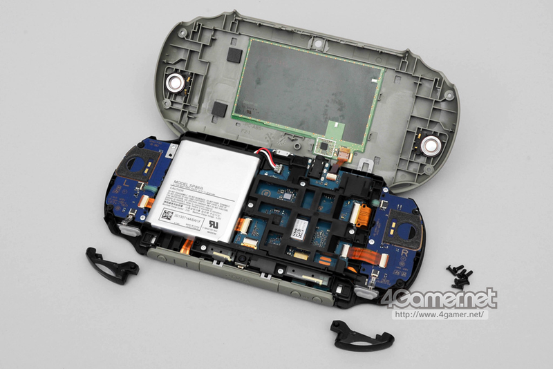 Illustration for article titled The New PS Vita Torn Apart